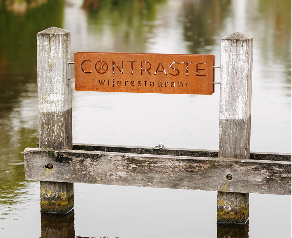 WijnrestaurantContraste-naambord-waterkant - kopie